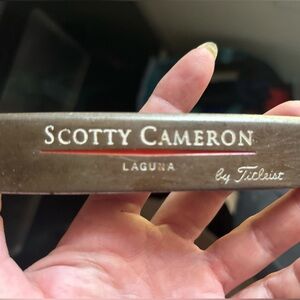 Scotty Cameron Silver Putter Lugna by Titleist